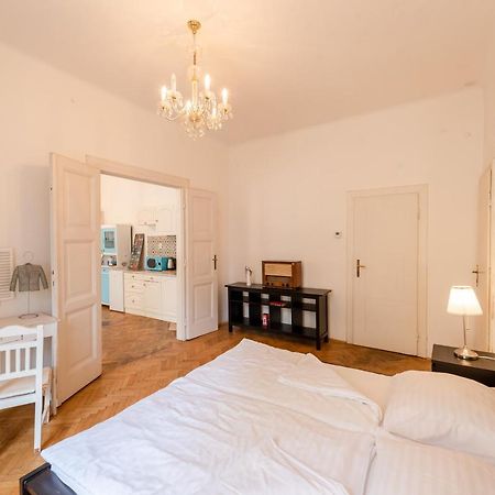 Frida Apartman Bratislava Exterior photo